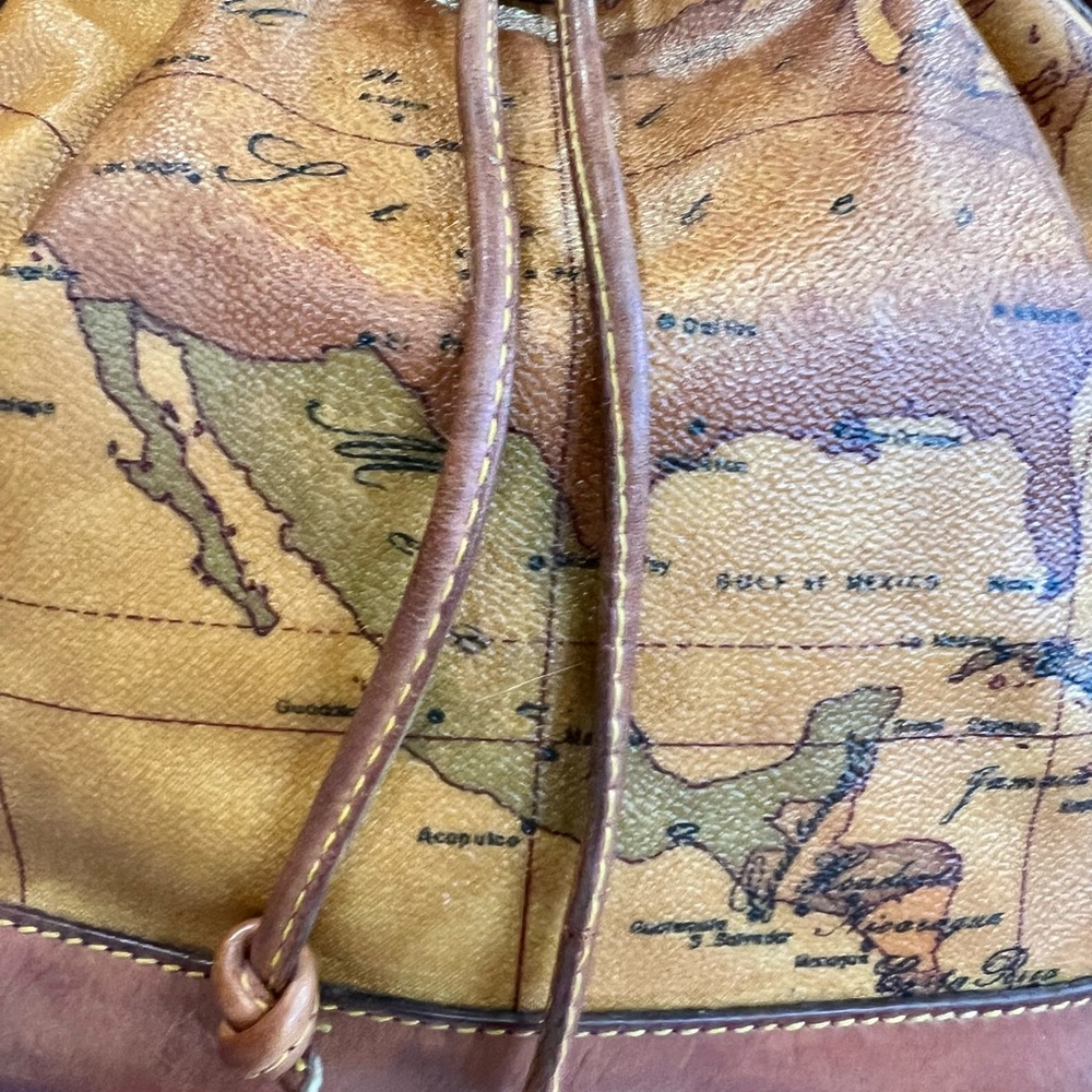 Alviero Martini UNITED STATES Bucket Bag - Picture 4 of 14